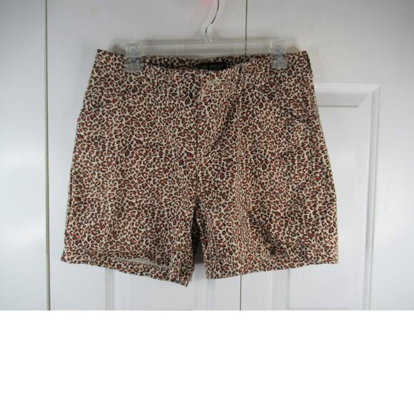 Lee Regular Fit Mid Rise Lepoard print Shorts - Picture 1 of 4